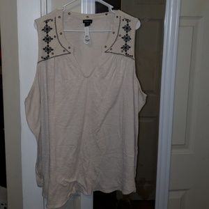 TORRID top size 4 tank. Creme with navy print